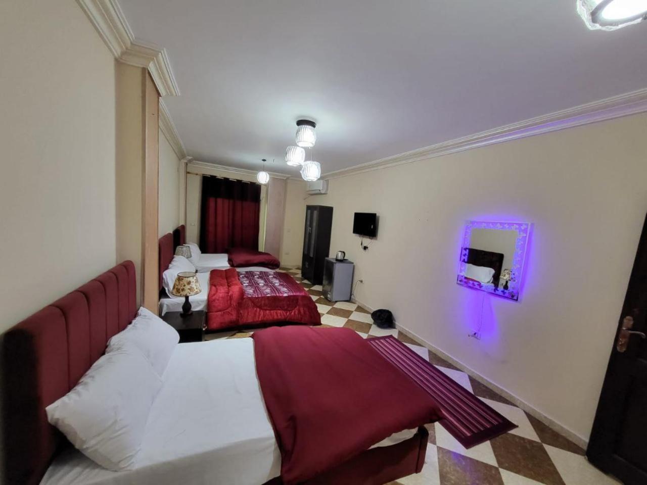 Pyramid Stars Inn Nazlet el-Sisi Exterior photo
