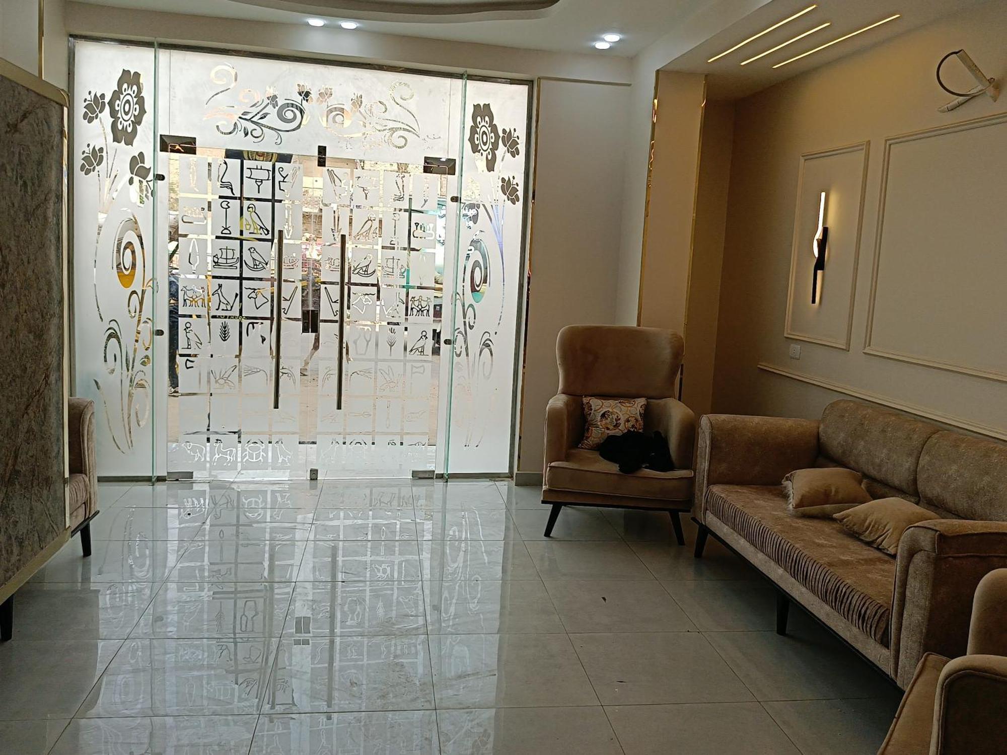 Pyramid Stars Inn Nazlet el-Sisi Exterior photo